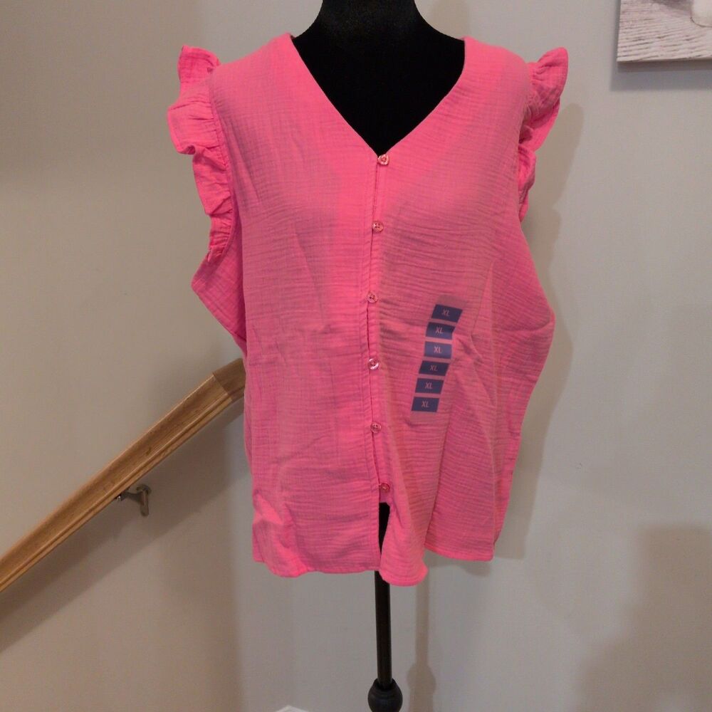 NWT Stella Parker Neon Pink Crinkle Gauze Ruffled Cap Sleeve Button Front Blouse